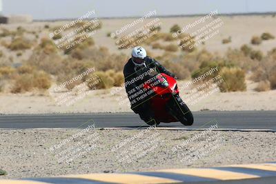 media/Mar-28-2022-Superbike Trackdays (Mon) [[b8603d0f67]]/Open Track Time/Turn 16/